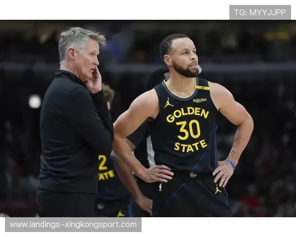 勇士靠库里高难度投射续命,末节极具悬念