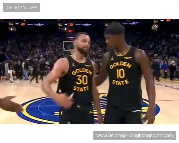 勇士团队内外线联动帮助赢得关键战