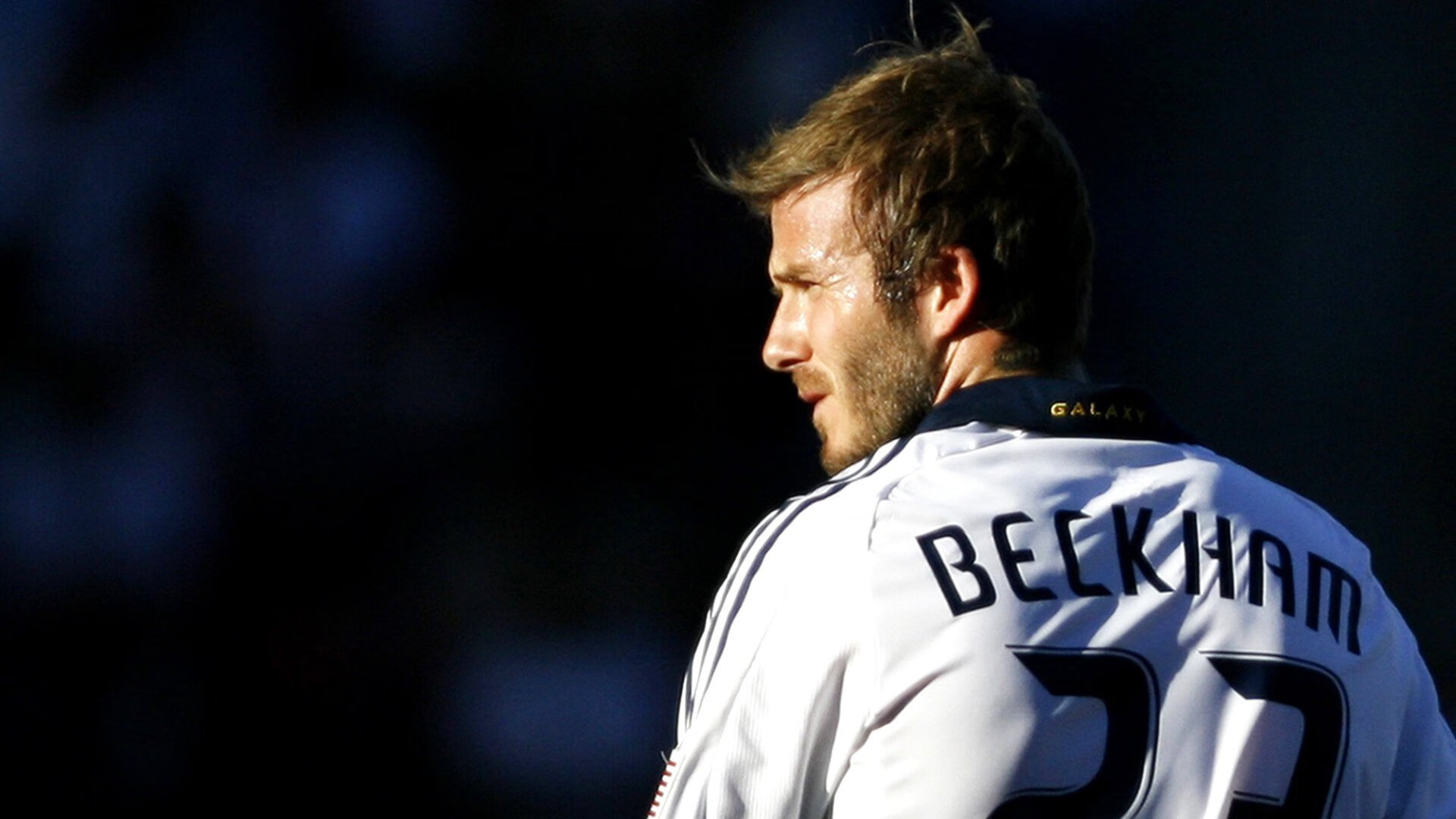 世界杯“灯光秀+烟花秀” 为每场比赛增添仪式感