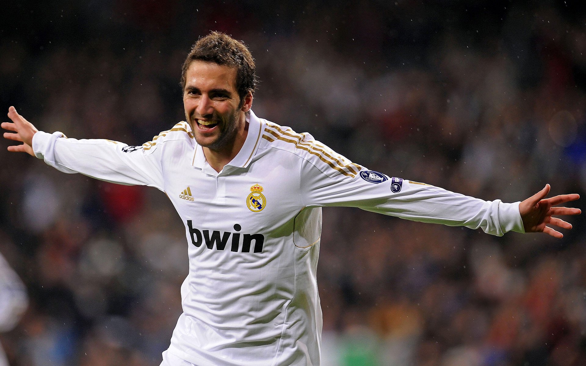 羽毛球赛场竞争持续升温